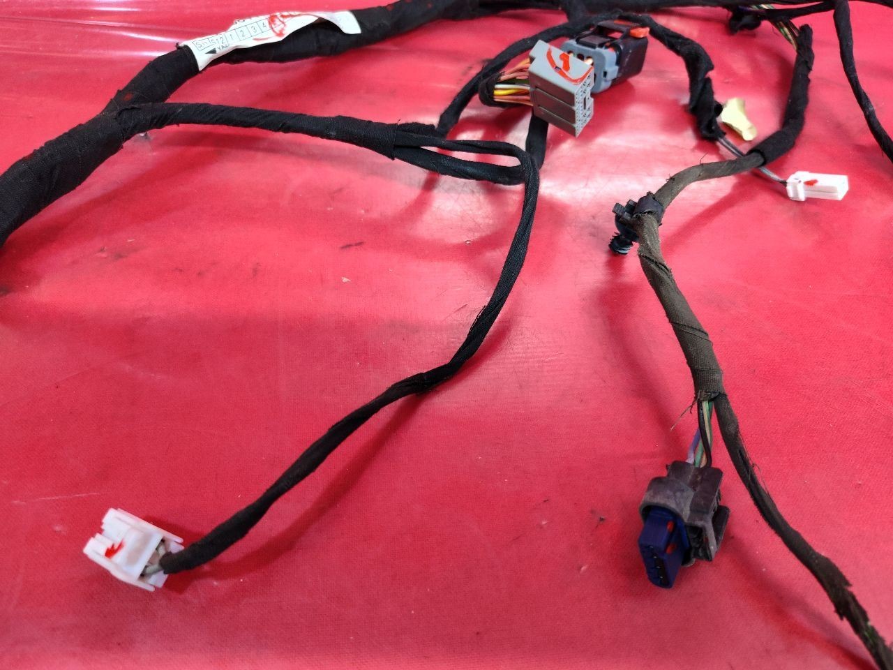 2011 2012 Chrysler 300 FRONT LEFT DRIVER Door Wiring Harness Complete