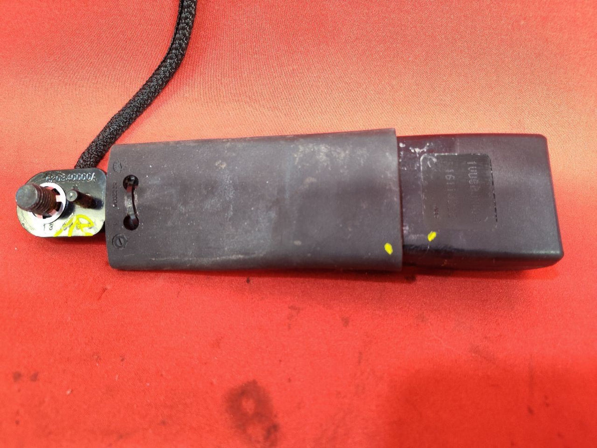 2012-2019 Fiat 500 Coupe FRONT LEFT DRIVER Traditional Seat Belt Buckle Black