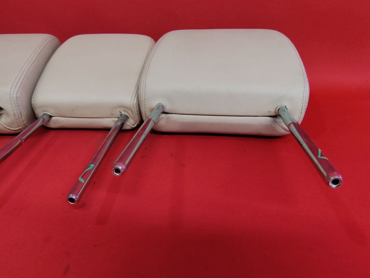 2005-2007 Land Rover LR3 Rear 2nd Second Row Seat Headrest Set Alpaca