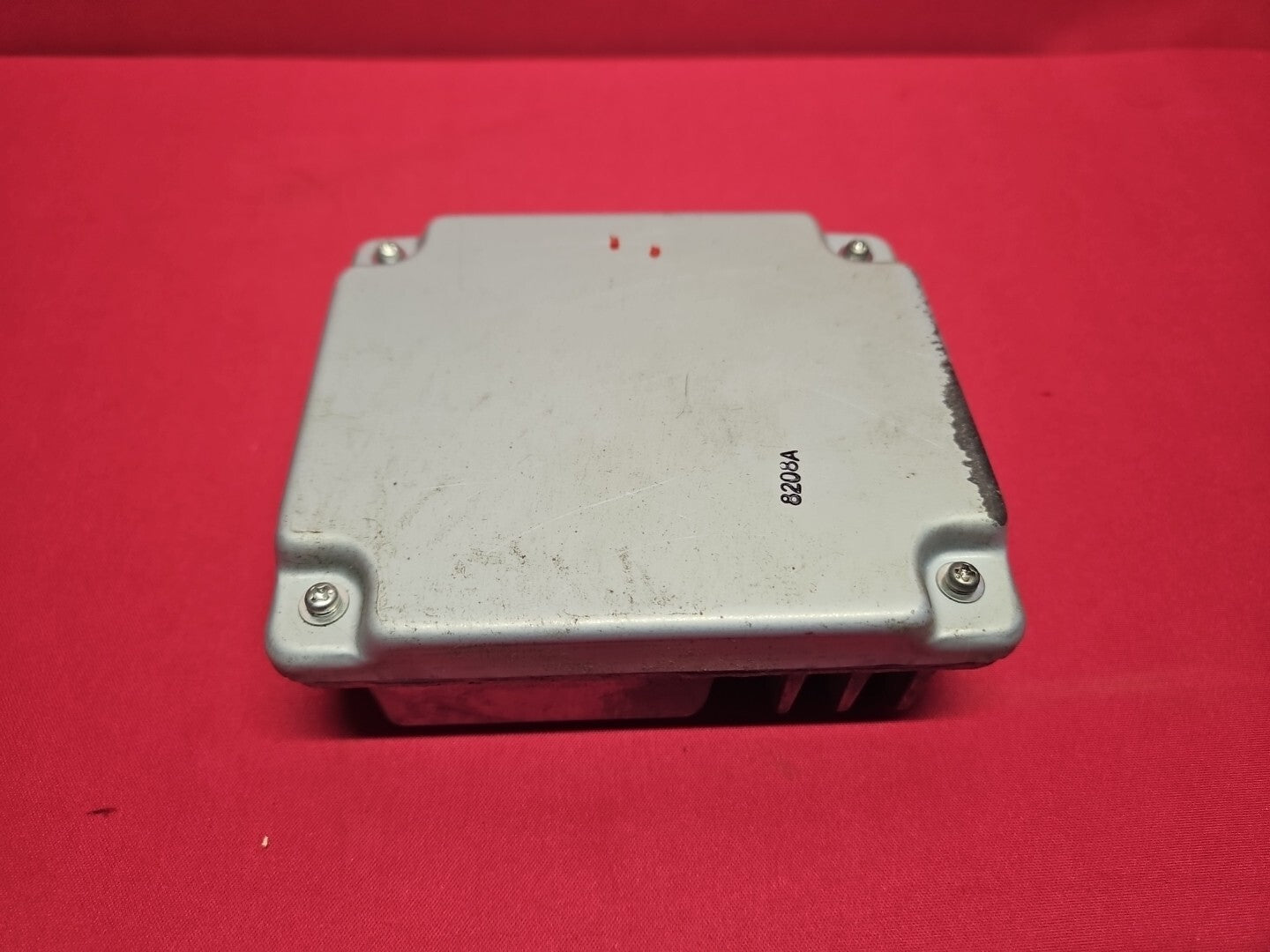 2009 2010 Pontiac Vibe Accessory AC & DC Power Inverter Control Module 88975518
