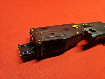 2006 - 2017 Audi Rear Liftgate Hatch Latch Lock Striker Plate Actuator