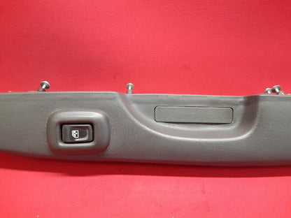 2002 2003 2004 Chevrolet Trailblazer Rear Right Door Arm Rest Gray 15155363