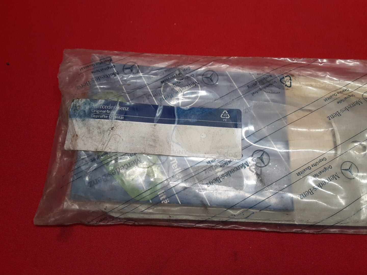 BRAND NEW OEM Mercedes-Benz Turbocharger Mounting Gasket Kit 6170900680