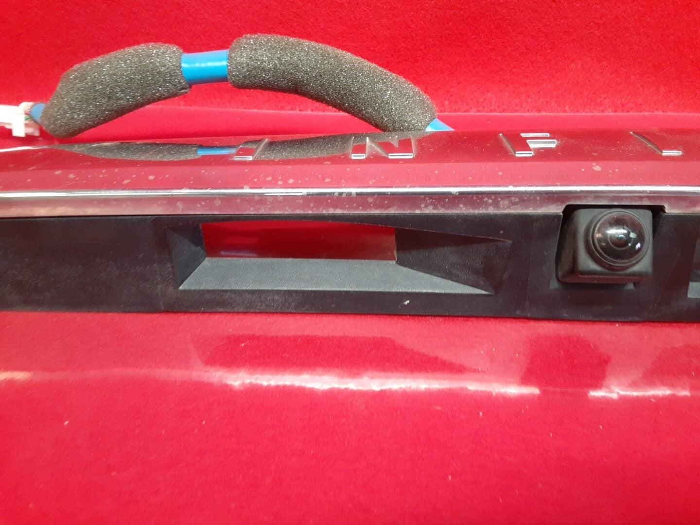 2013 Infiniti JX35 QX60 Rear Liftgate Trunk Lid Chrome Panel W/ Rear Camera OEM
