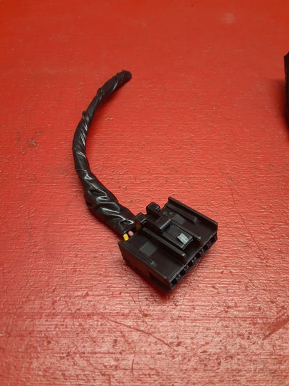 2005-2008 Nissan Pathfinder Rear Center Console Climate Control PIGTAILS
