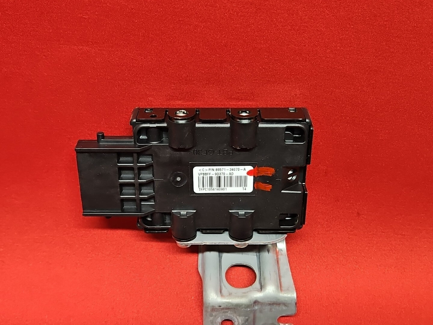 2013 - 2018 Lexus 2013 - 2024 Toyota Fuel Pump Control Module Unit 89571-34070-A