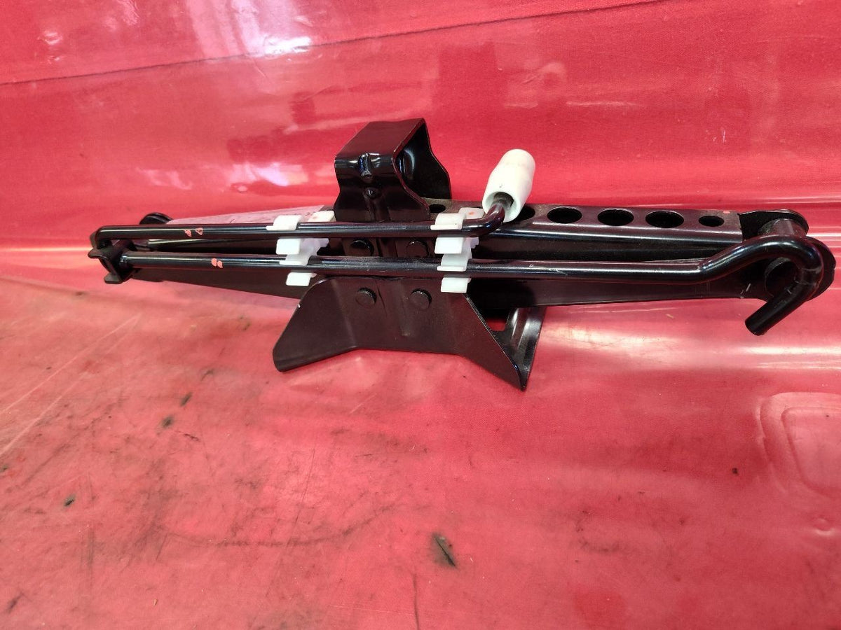 2004-2010 BMW X3 Emergency Spare Tire Change Scissor Jack Tow Hook Tool Set