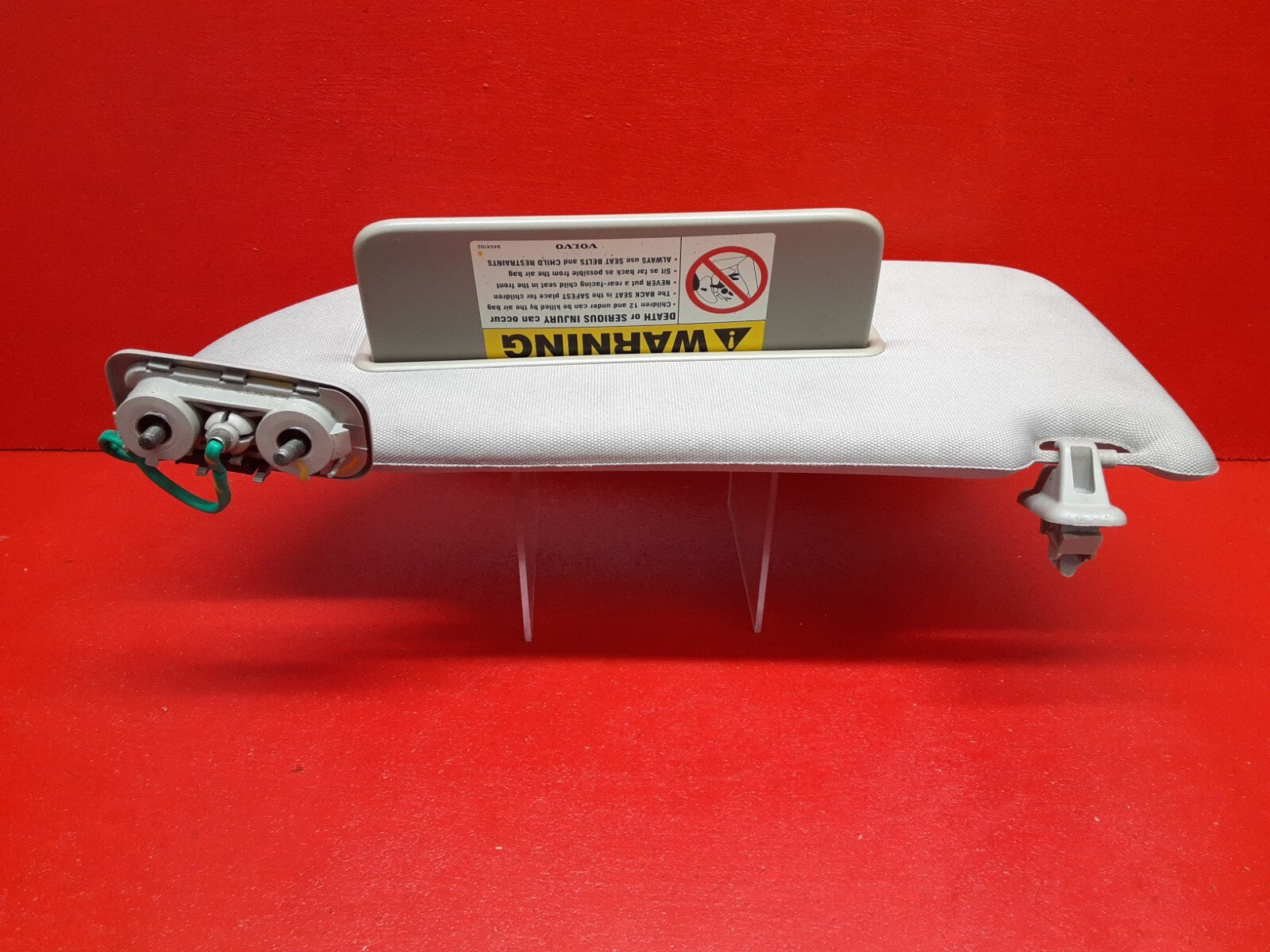 2003 - 2006 Volvo XC90 RIGHT PASSENGER SIDE Sun Visor Illuminated