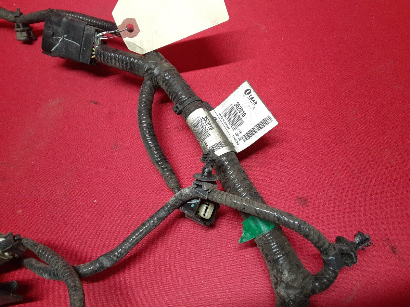 2011 - 2015 Chevy Volt REAR Bumper License Lamp & Sensor Wiring Harness 20935103