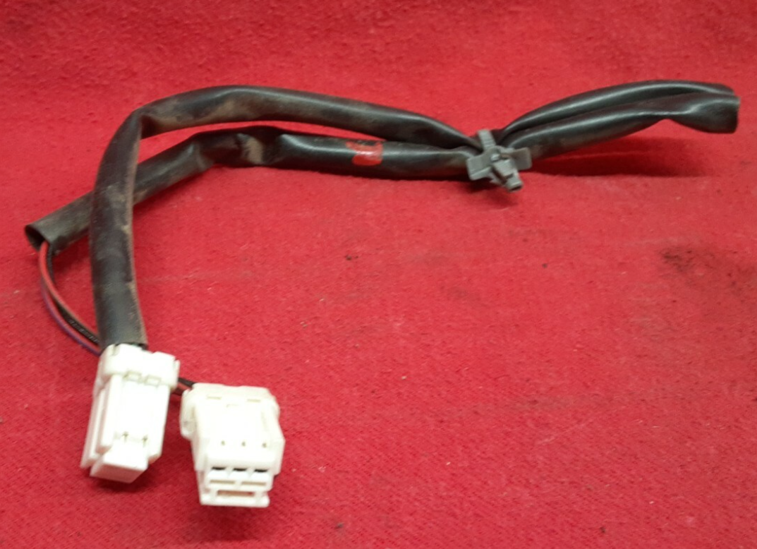 2002 2003 2004 Infiniti I35 RIGHT PASSENGER INNER TRUNK Tail Light PIGTAIL WIRES