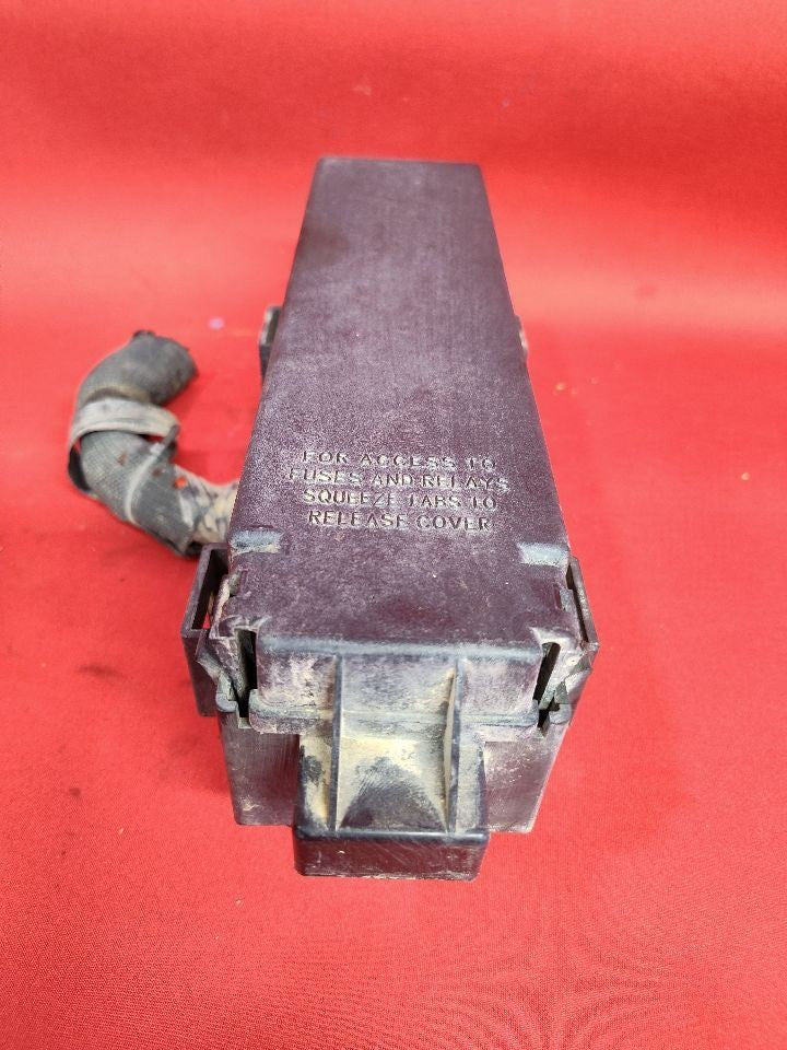 2008 Dodge Durango Chrysler Aspen 4.7L V8 Headlamp to Dash Fuse Box Junction