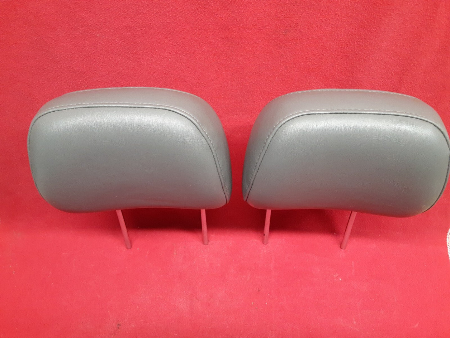 2005 2006 2007 Jeep Grand Cherokee FRONT Leather Medium Slate Gray Headrest SET