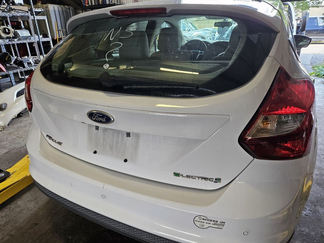 2012-2014 Ford Focus Hatch Tailgate Liftgate Deck Lid YZ / PNYW30 Oxford White