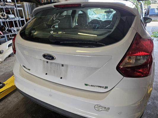 2012-2014 Ford Focus Hatch Tailgate Liftgate Deck Lid YZ / PNYW30 Oxford White
