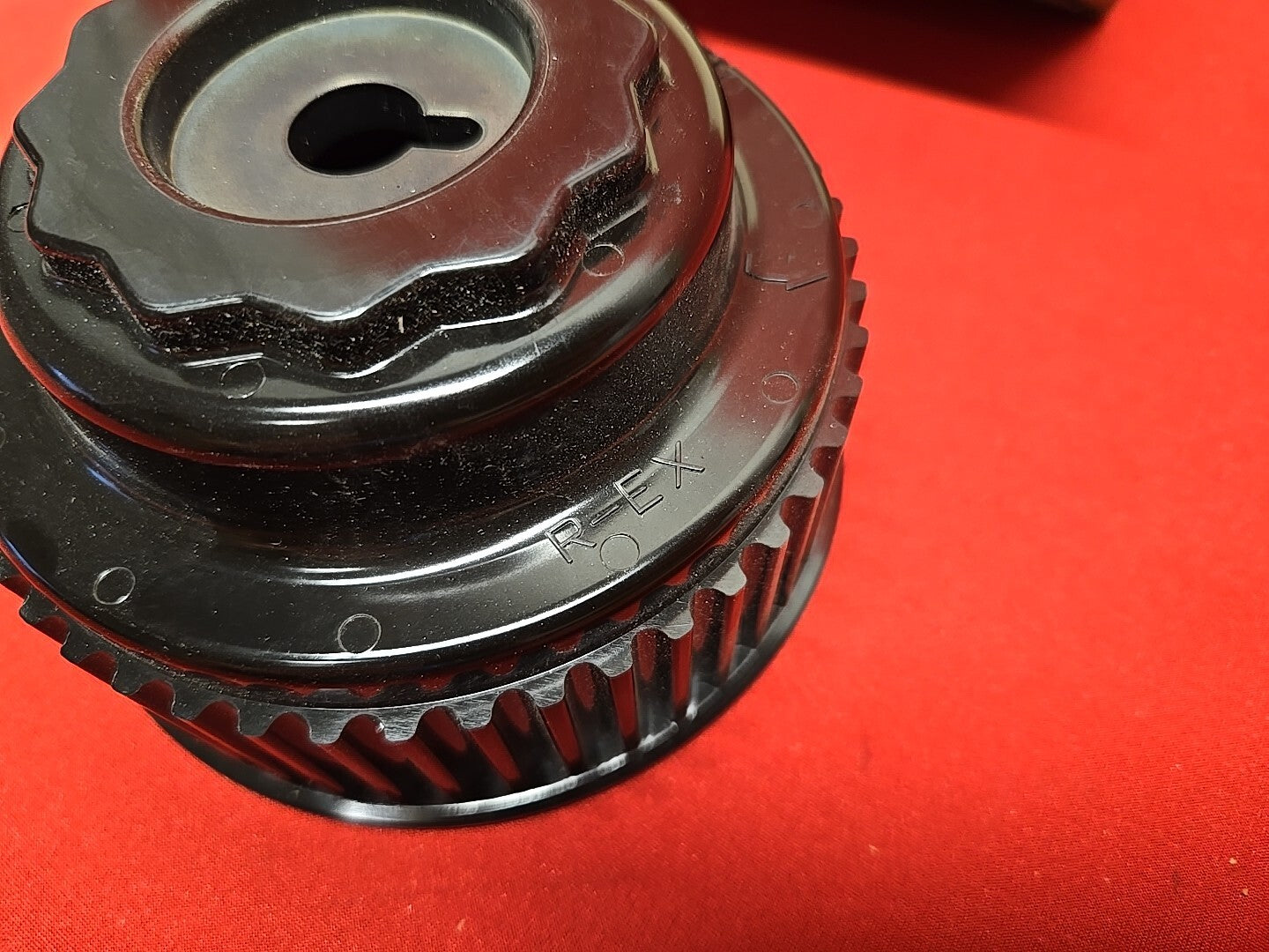 NEW OEM 2002 - 2014 Subaru RIGHT H4 Engine Exhaust Camshaft Gear Sprocket