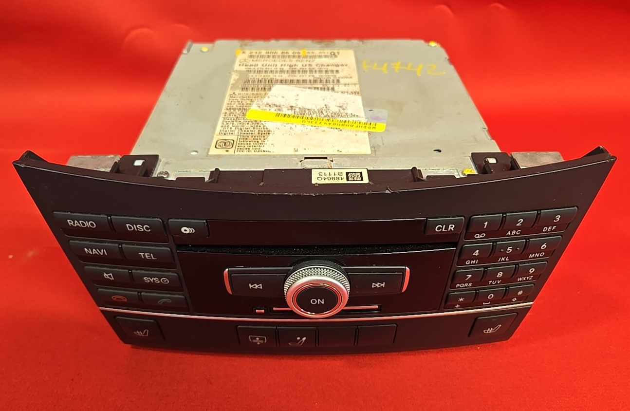 2010-2017 E550 / 10-11 E63 AMG Mercedes Radio Stereo Audio Unit 	212-900-86-09