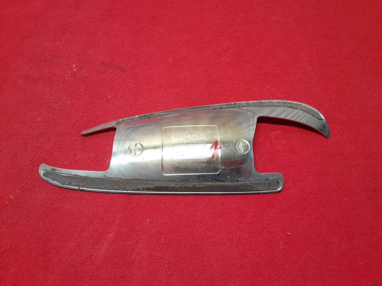 2012 Mercedes C300 C-Class RIGHT SIDE Front or Rear Chrome Door Handle Insert
