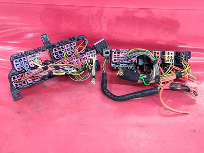 2001 VW Volkswagen Passat 2.8L V6 A/T AWD Interior Cabin Fuse Box Relay Set
