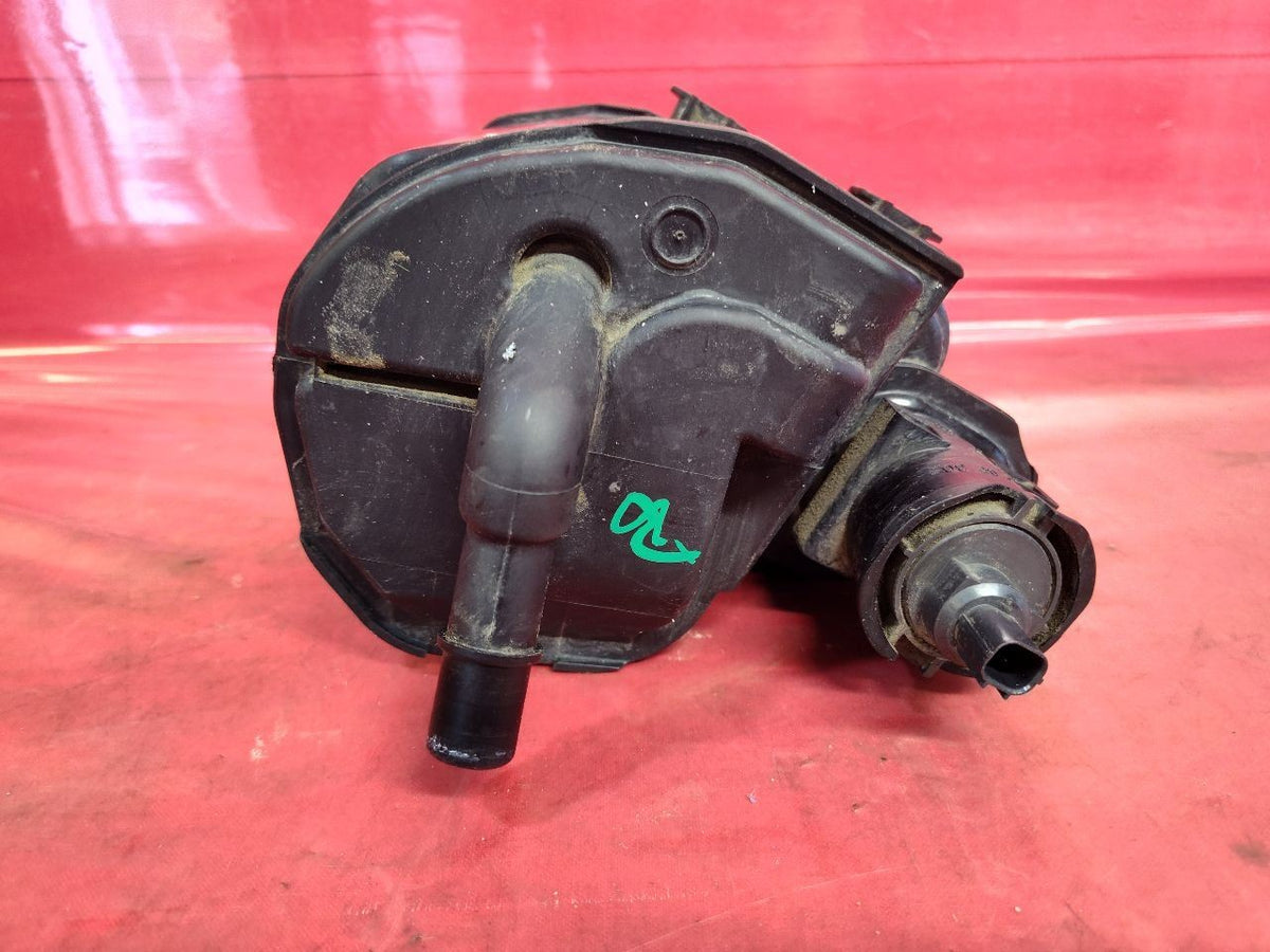 2007-2017 Mercedes C-Class Evaporative Emissions Fuel Vapor Charcoal Canister