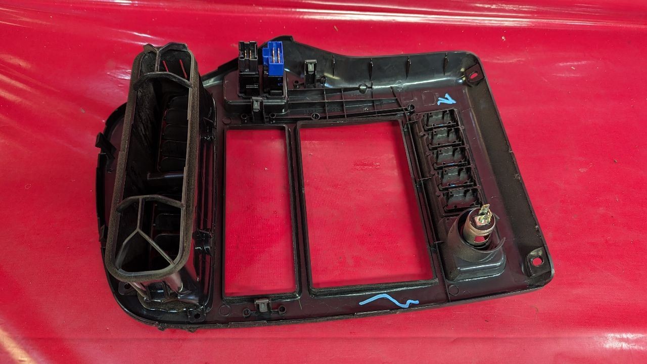 1999 2000 Nissan Pathfinder Radio Climate Air Vent Dash Panel Bezel Trim