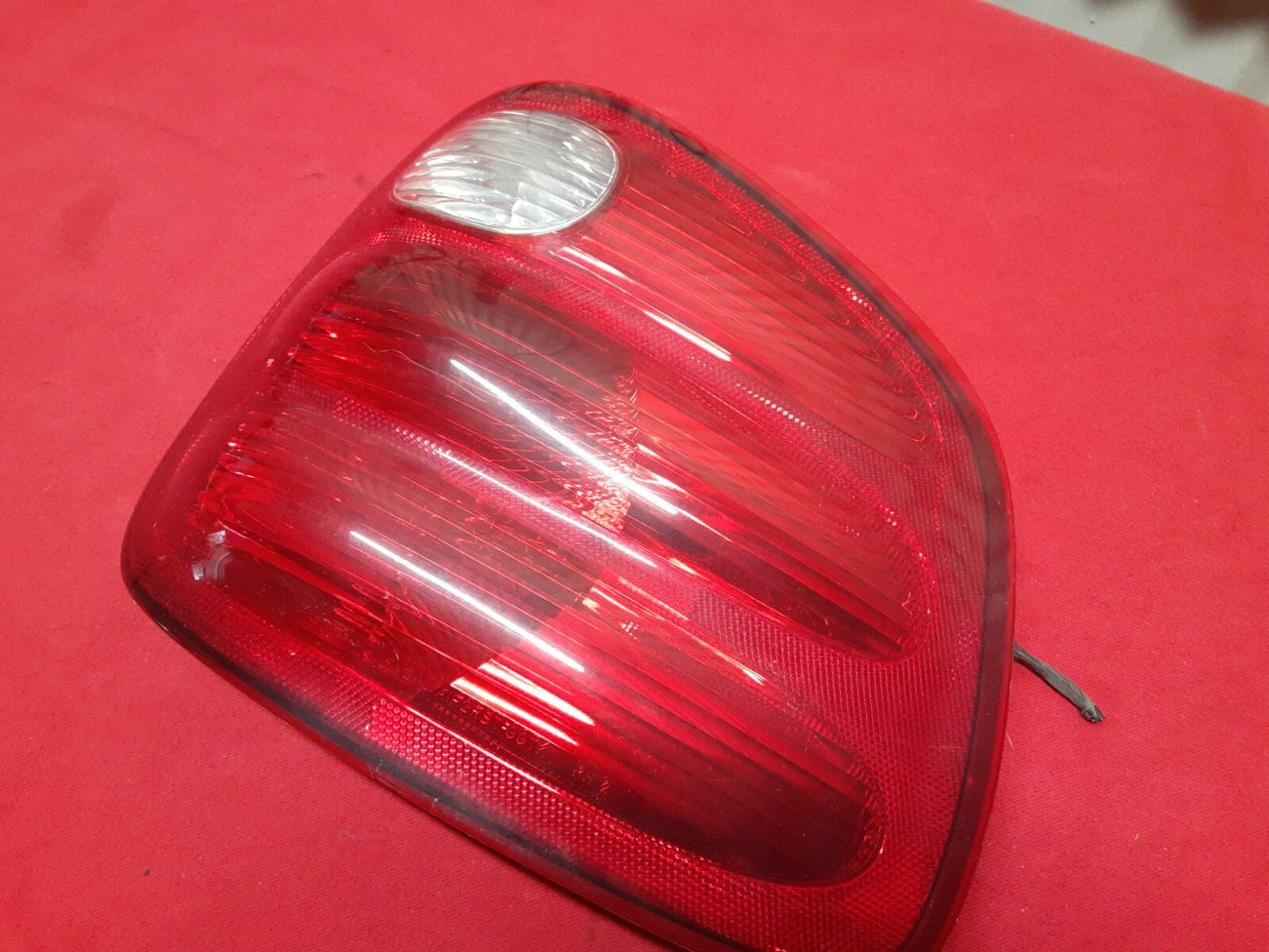 2000 2001 2002 2003 Ford F-150 F150 King Ranch RIGHT PASSENGER Tail Light Lamp