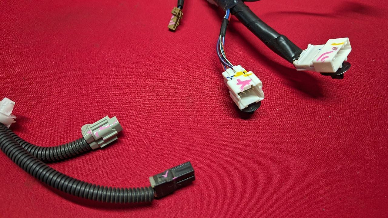 2011 2012 Infiniti QX56 Power Liftgate Hatch Wiring Harness 24070-1LA0A