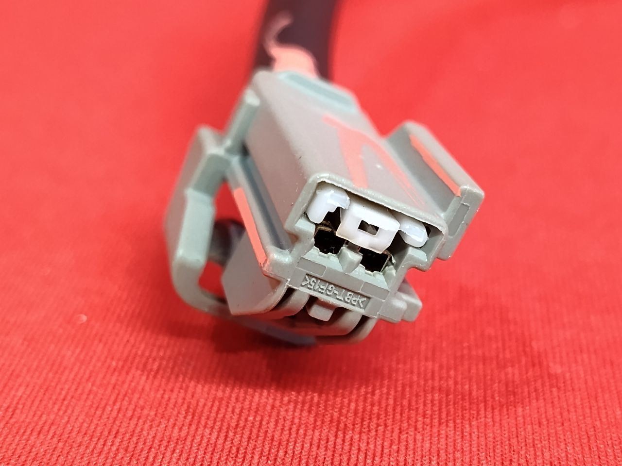 2014-2018 Durango / Grand Cherokee FRONT Left -or- Right Seat Belt Buckle Black