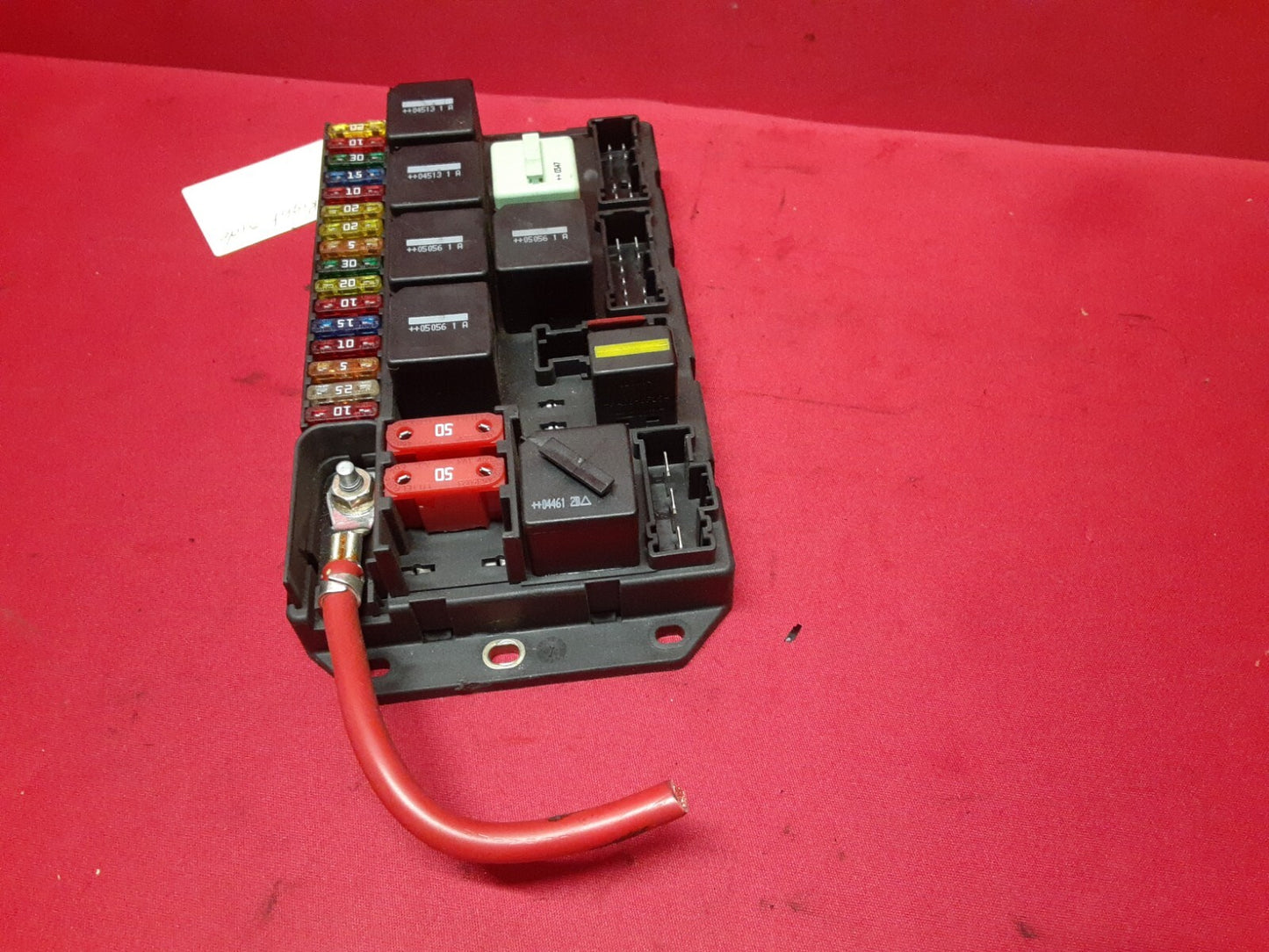 2005 Land Rover Range Rover HSE 4.4L V8 REAR Fuse Box Block YQE500290