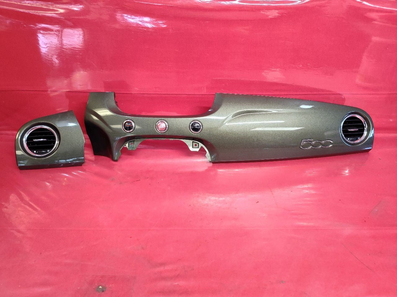 2012-2015 Fiat 500 Instrument Panel Dash Vent Trim Set PFP: Oliva Green Pearl