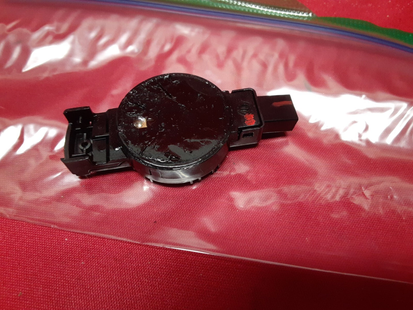 2013 - 2022 Ford / Lincoln Rearview Mirror Rain Sensor DG1T-17DS47-AB