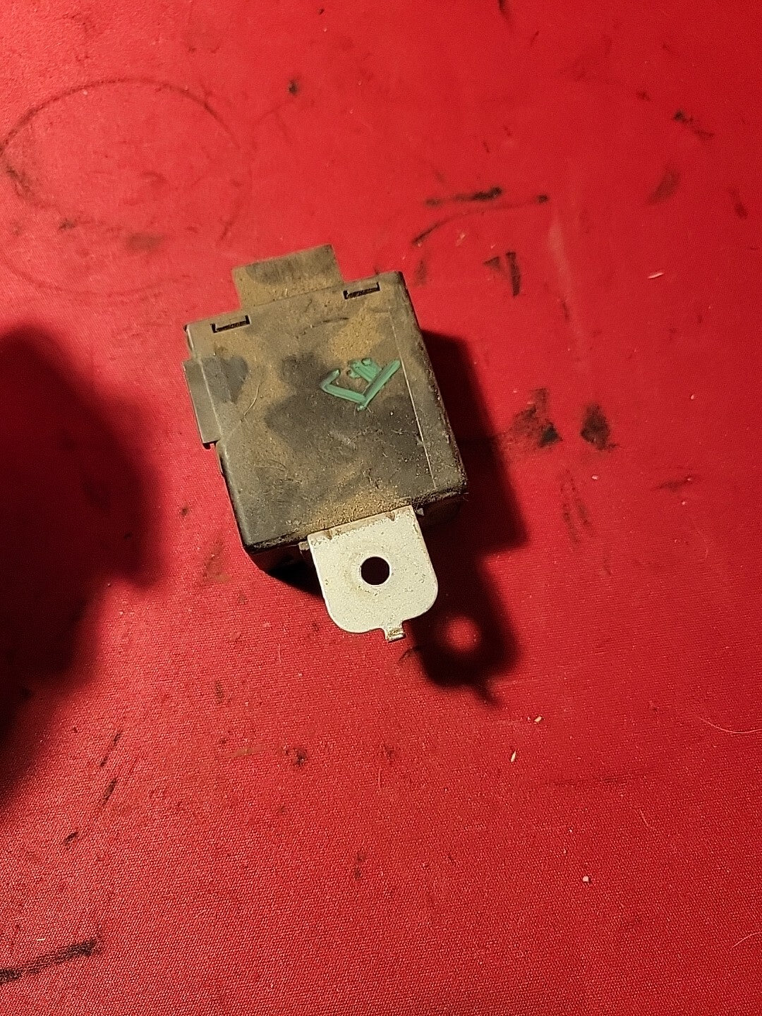 2001 Subaru Outback  Key Warning unit 88013AE00A