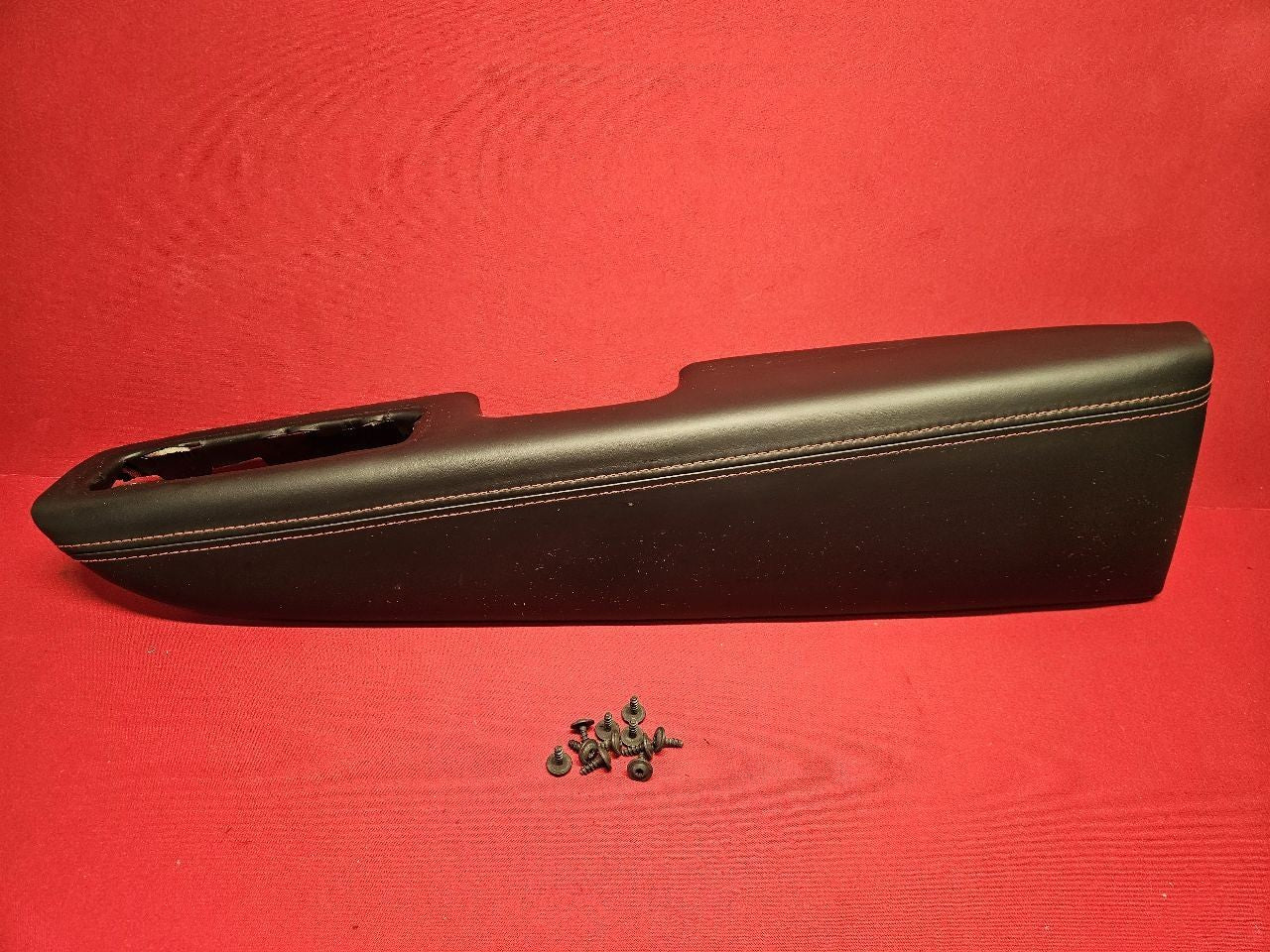 2015-2017 Dodge Durango RT Right Passenger FRONT Door Armrest Leather RED STITCH