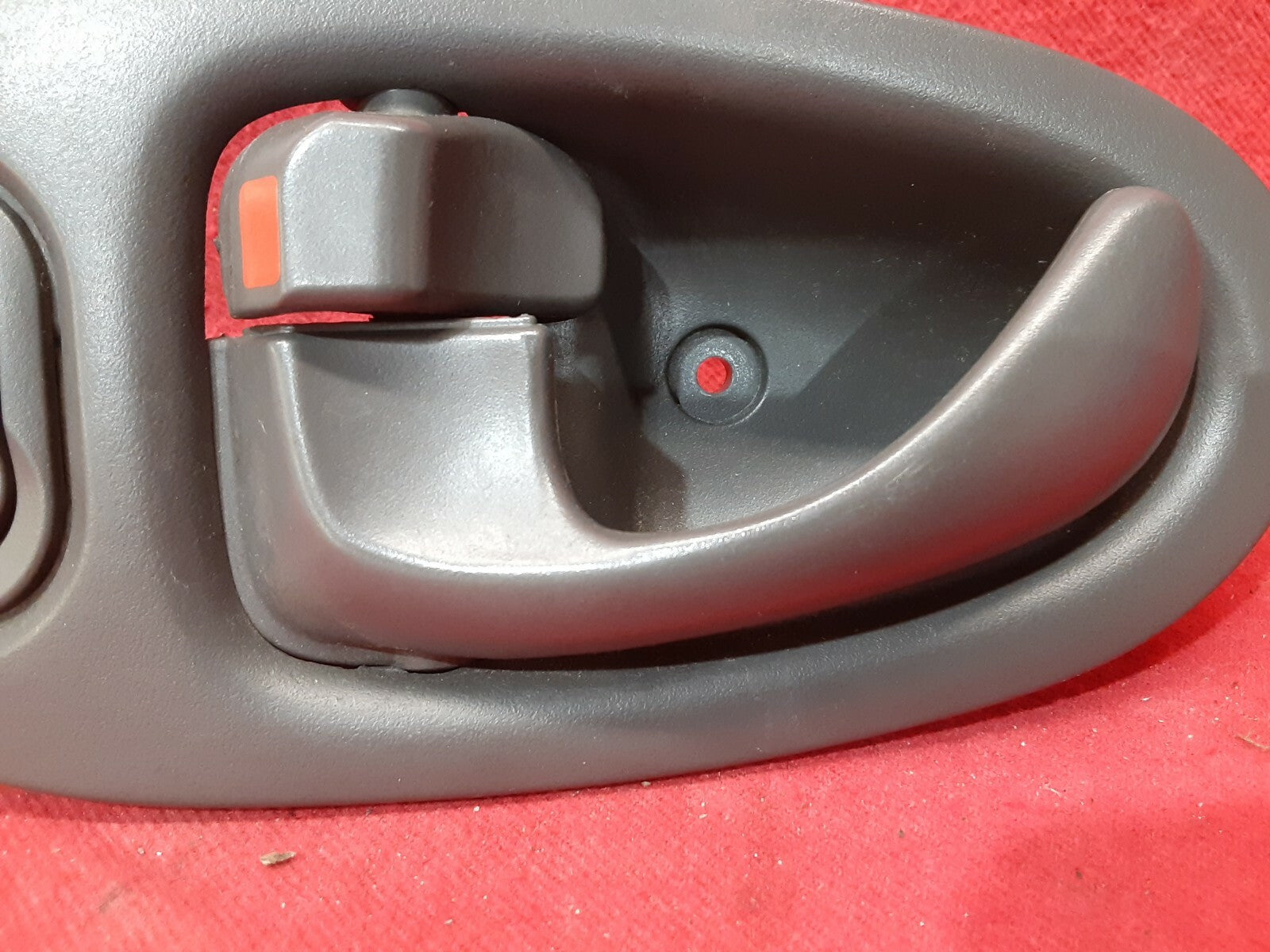 2002 2003 Saturn Vue Interior Door Handle Dark Grey LEFT REAR