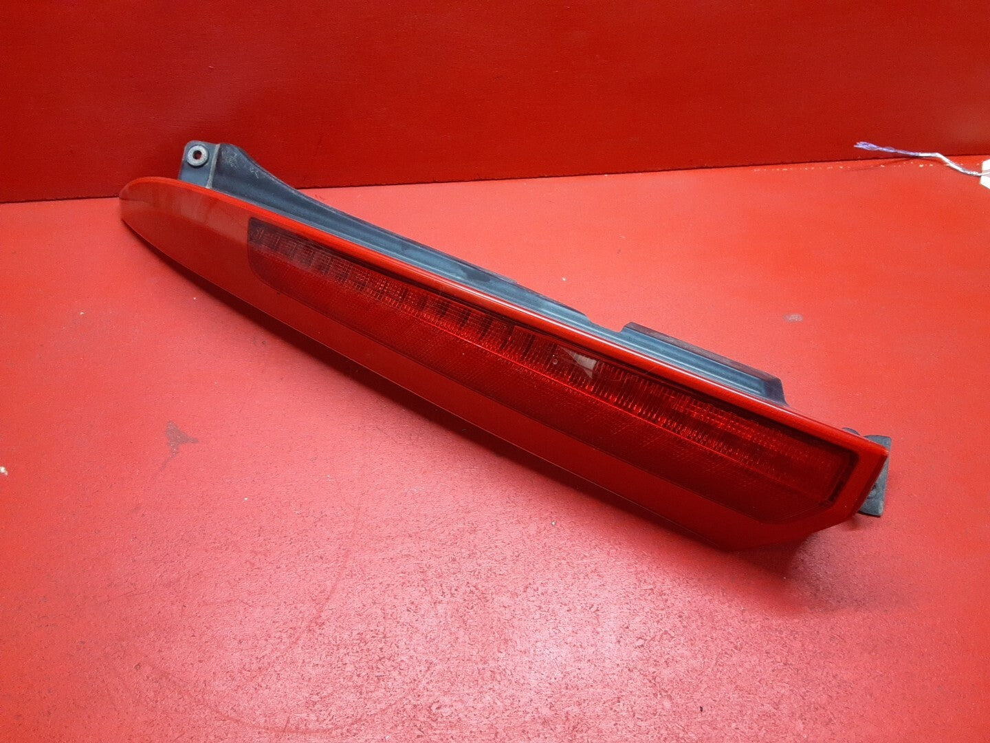 2003-2006 Volvo XC90 Left Upper Tail Light Lamp Assembly 30678220
