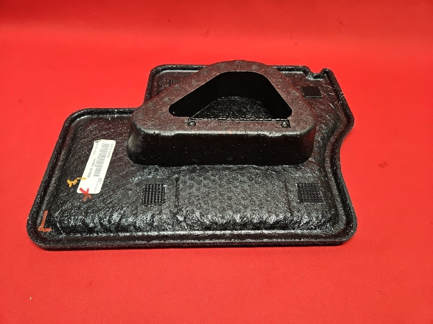 2013 - 2019 Fiat 500e EV Electric LEFT 2nd Row Seat Floorboard Compartment LID