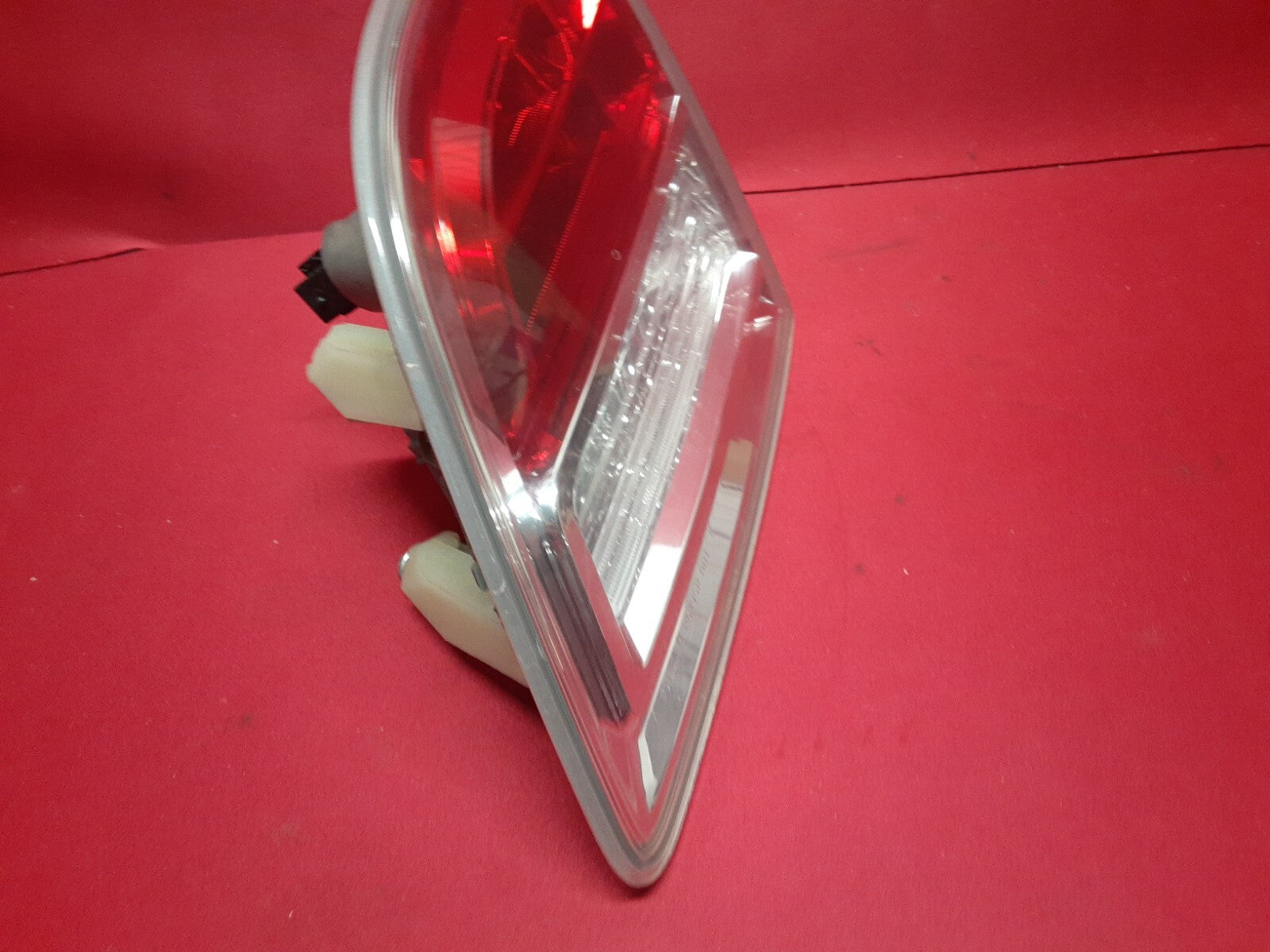 2007 - 2009 Mazda CX9 CX-9 RIGHT PASSENGER Tail Light Lamp on Hatch TD11-51-3F0G
