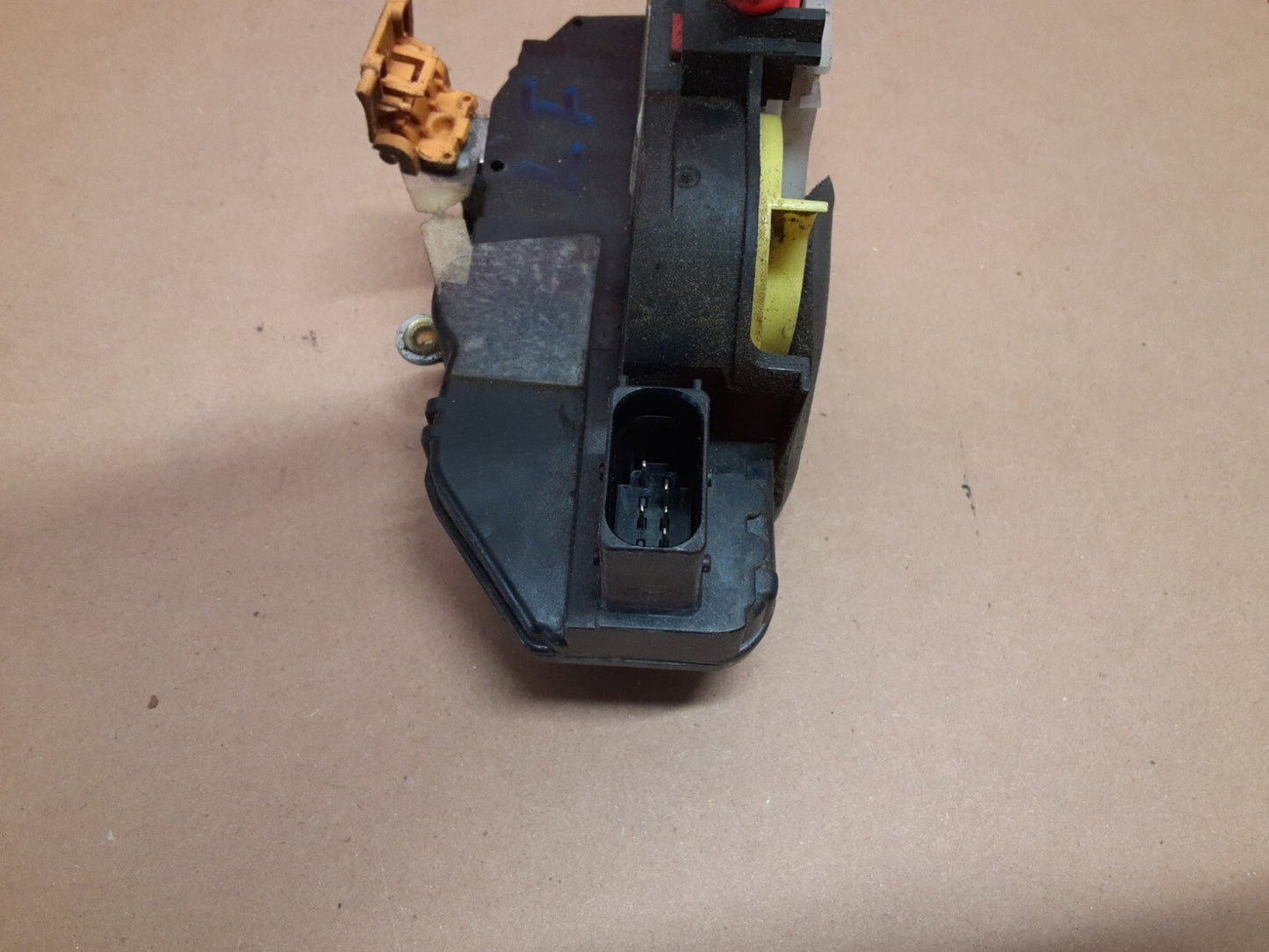 2010 - 2022 GMC Chevy Cadillac Buick FRONT LEFT DRIVER Door Latch Lock Actuator