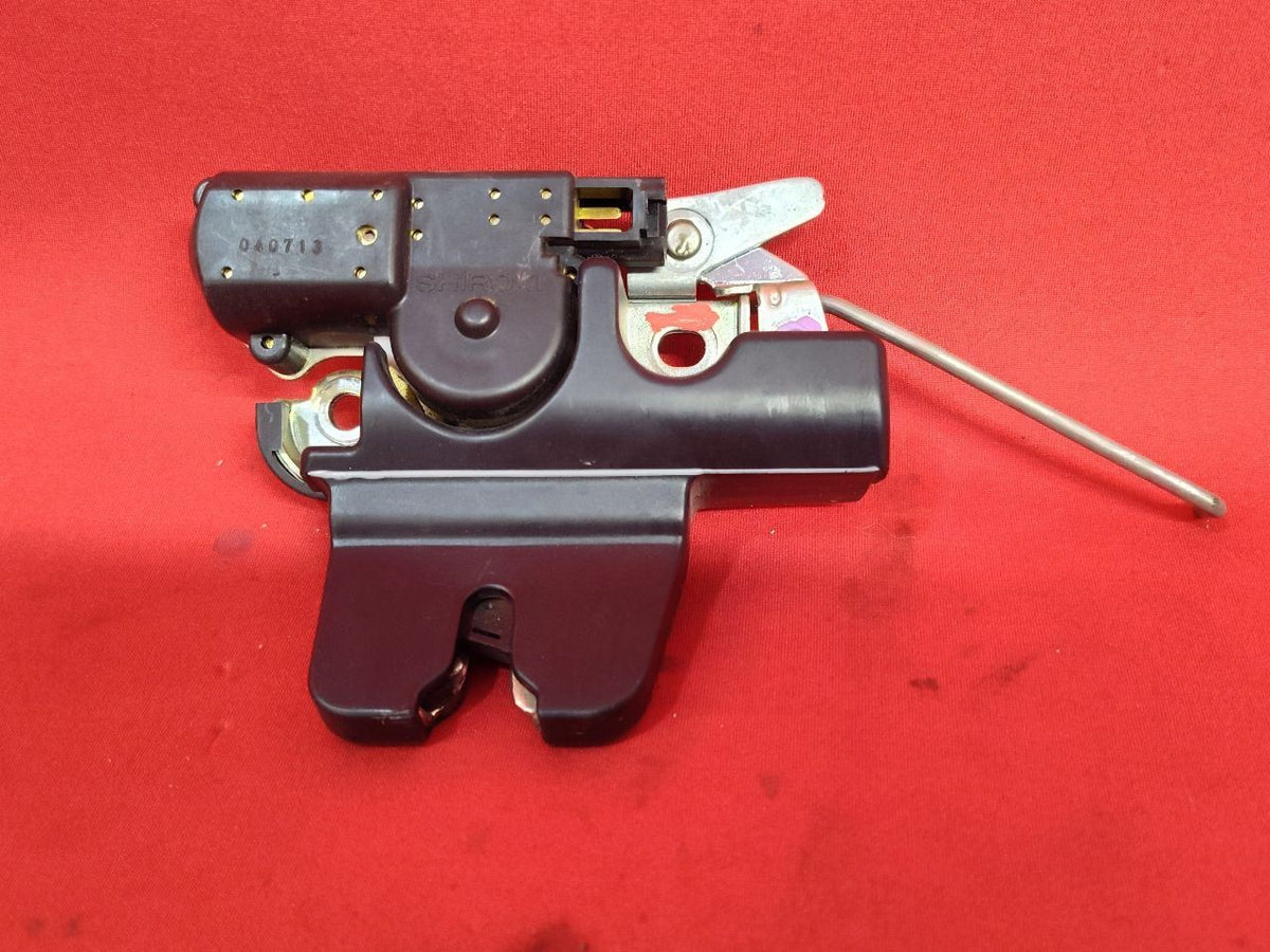 2001-2005 Lexus GS300 GS430 Trunk Deck Lid Latch Lock Actuator 64600-30180