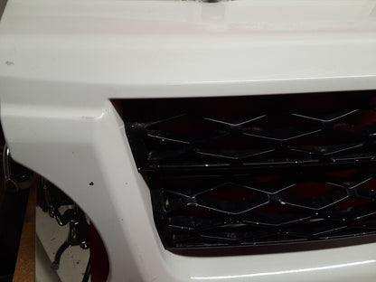 2011 - 2013 Range Rover Sport SUPERCHARGED Front Grille LRC 687 FUJI WHITE