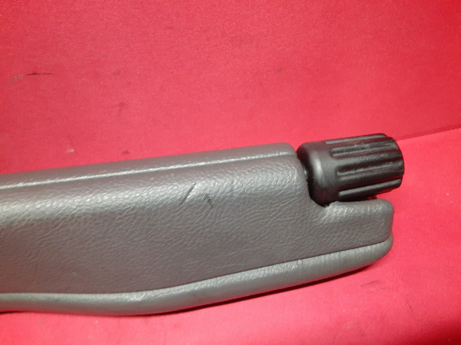 2003 - 2006 Range Rover HSE FRONT LEFT Seat Arm Rest Dark Gray HDA000030