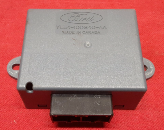 2003 Ford F-150 F150 King Ranch XLT Seat Belt Occupancy Control Unit Module