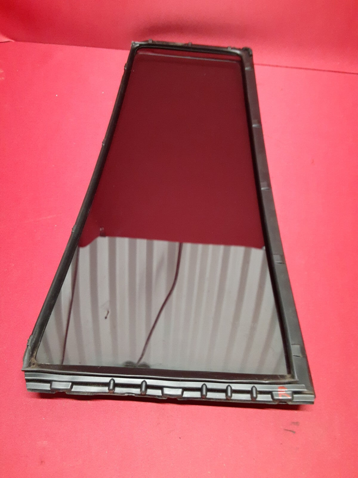 2001 - 2007 Toyota Highlander RIGHT REAR Door Quarter VENT Glass Window M2L3 AS3