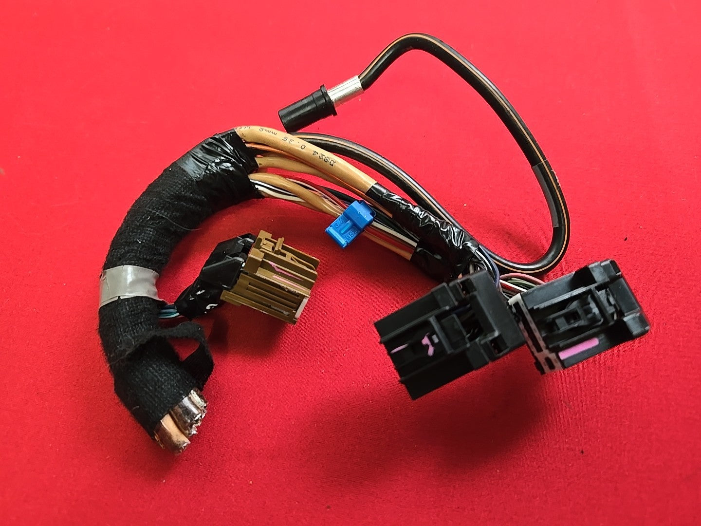 2010-2012 GMC Acadia AM/FM CD MP3 USB Radio Stereo Opt. UUI - PIGTAIL WIRES ONLY