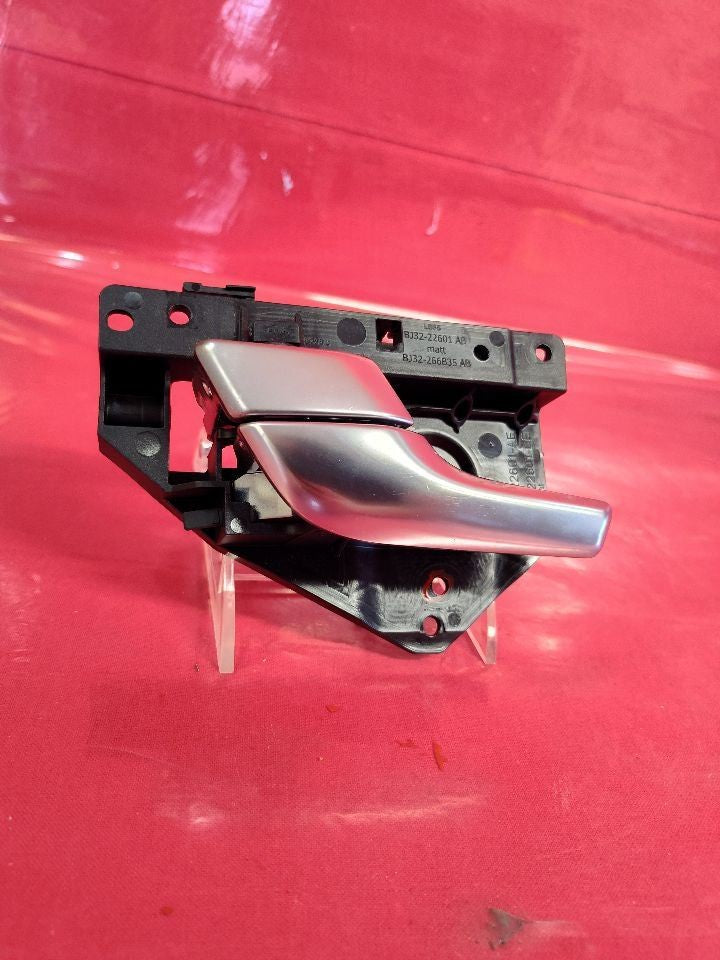 2012-2019 Land Rover Range Rover Evoque FRONT LEFT DRIVER Interior Door Handle