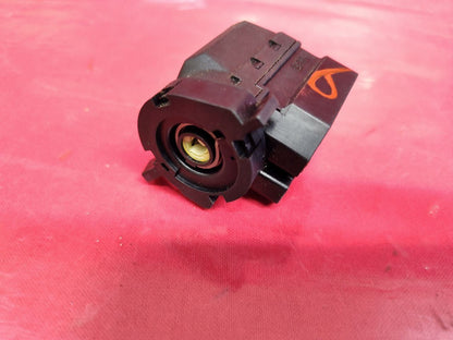 02-08 Mini Cooper Base / S Coupe / Convertible Steering Column Ignition Switch