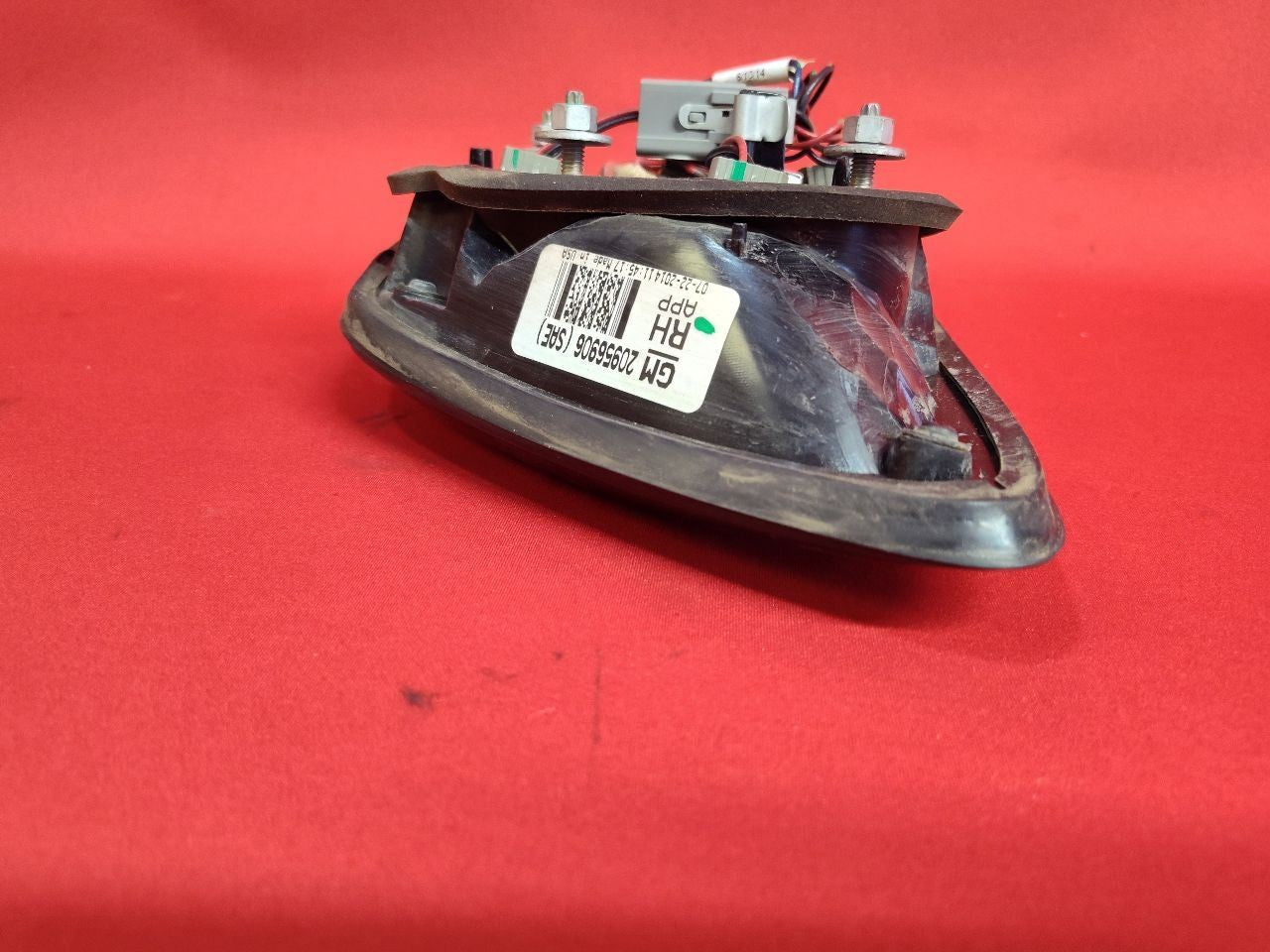 2013-2017 Chevy Chevrolet Traverse RIGHT PASSENGER Liftgate Mounted Tail Light