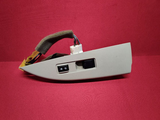 2010-2014 Subaru Outback Front Right Passenger Door Window Switch w/ Bezel