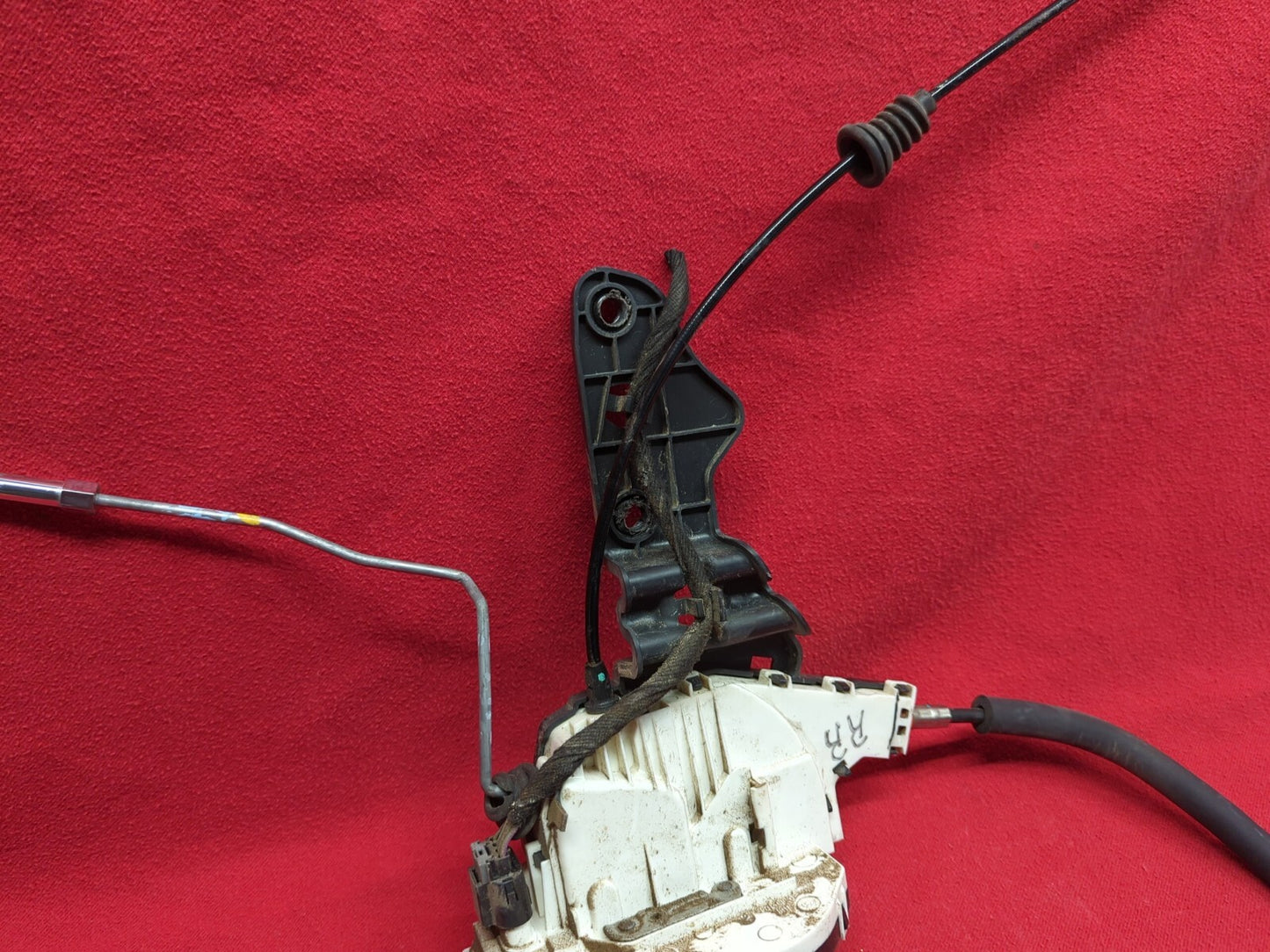 2011 - 2019 Dodge Journey REAR RIGHT PASSENGER Door Latch Lock Actuator