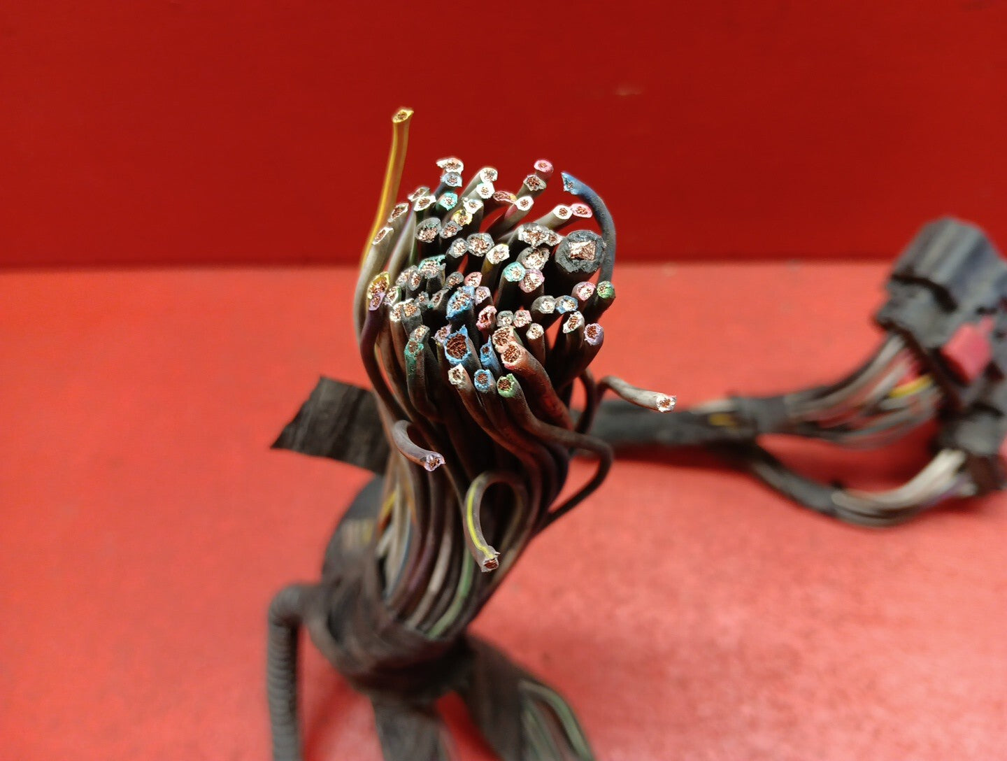 2006 Dodge Durango Power Distribution Fuse Relay Box PIGTAILS ONLY