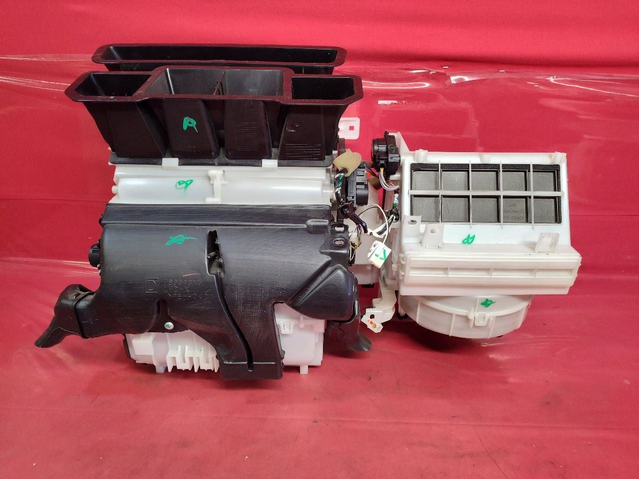 2018-2020 Mitsubishi Eclipse Cross HVAC Heater Box Blower Motor Unit DUAL ZONE